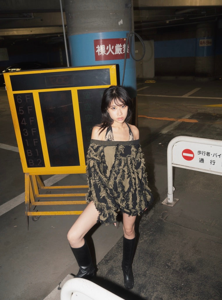 Fringe Bi-color Over Knit
