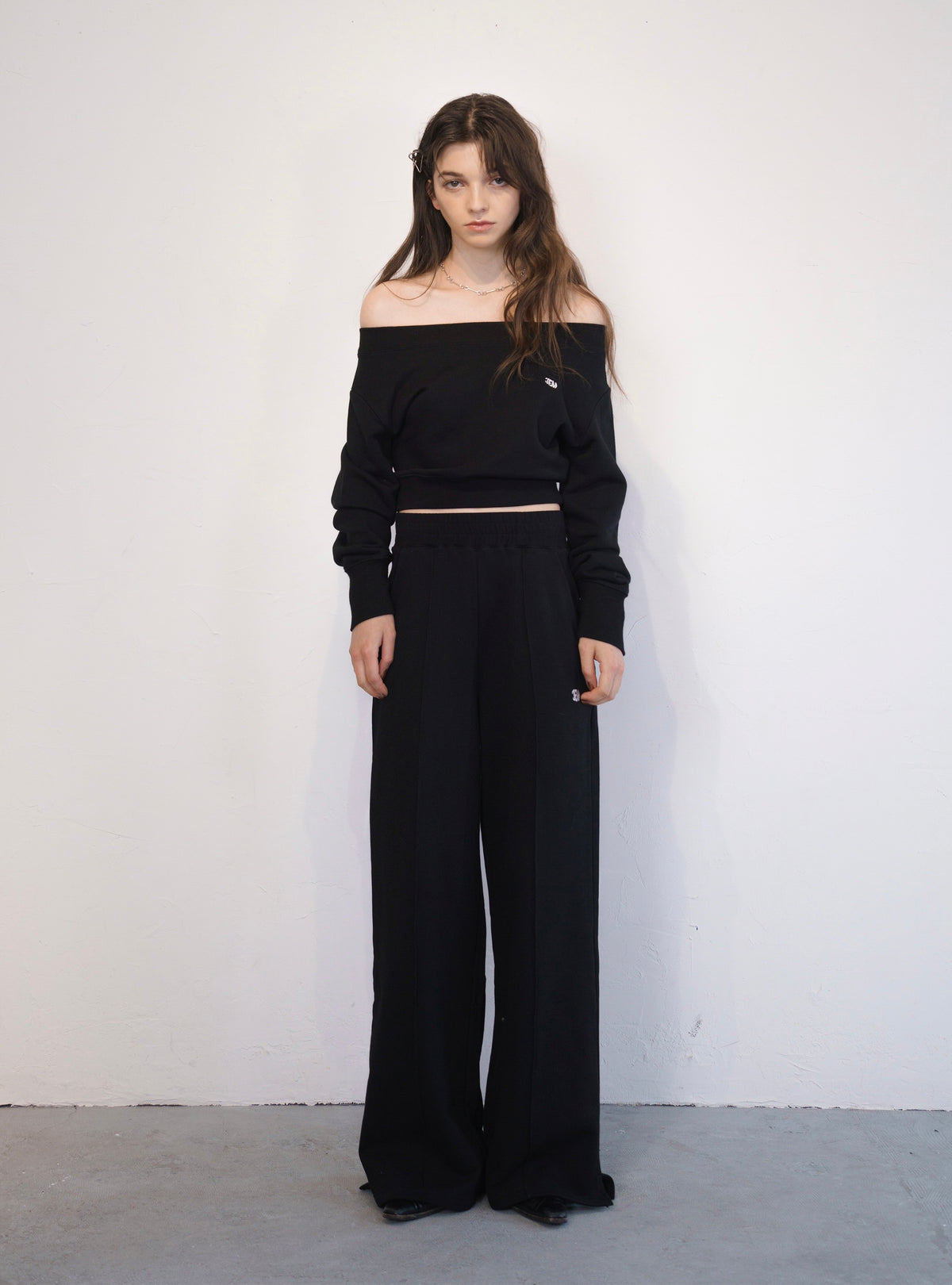 EMB Crease Sweat Pants