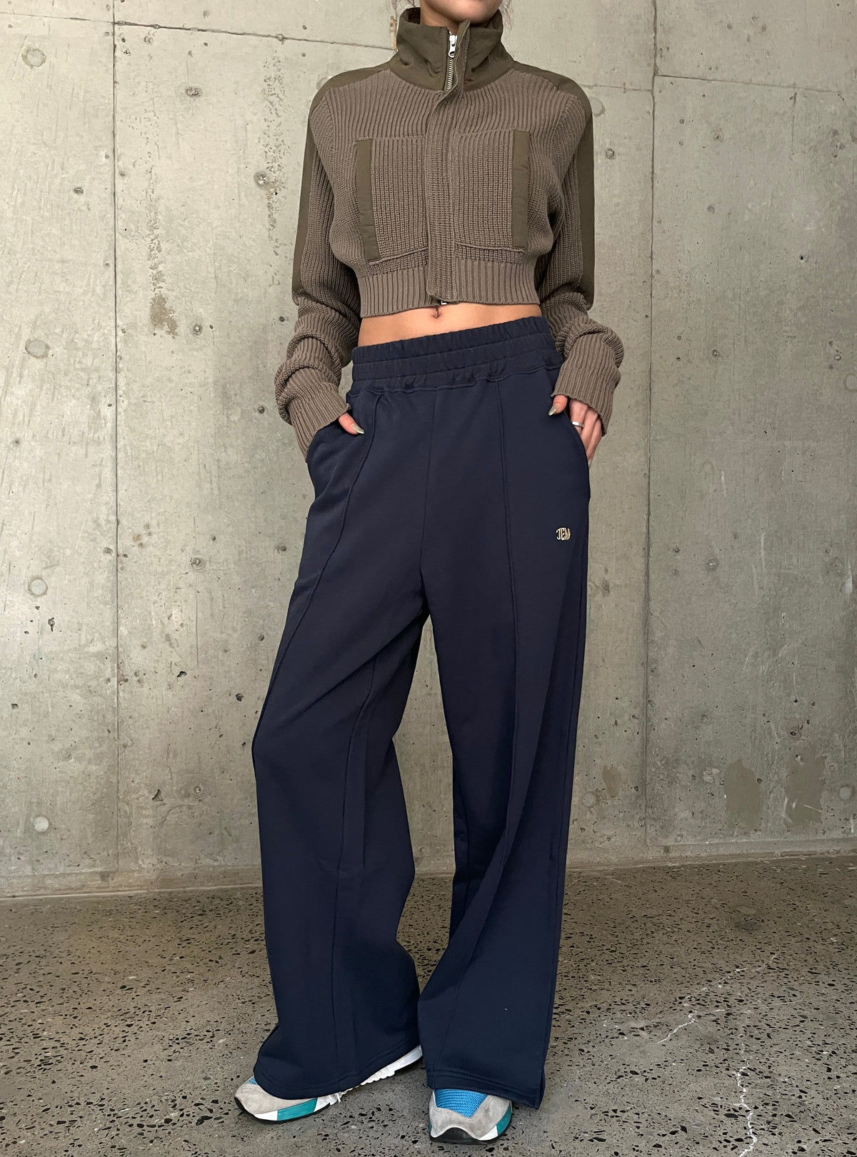 EMB Crease Sweat Pants
