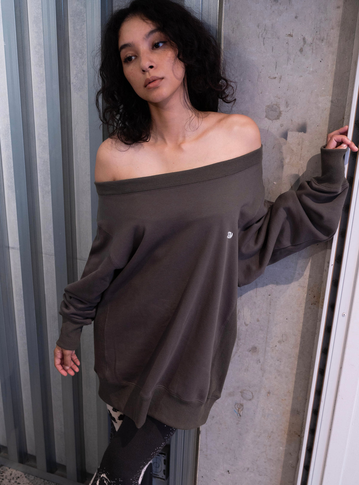 EMB Loose Neck Over Sweat