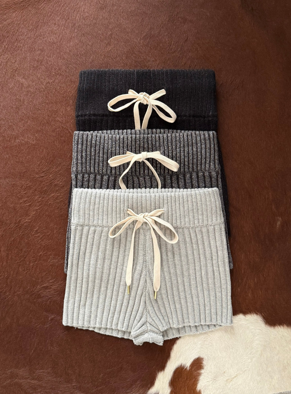 Contrast Knit Shorts