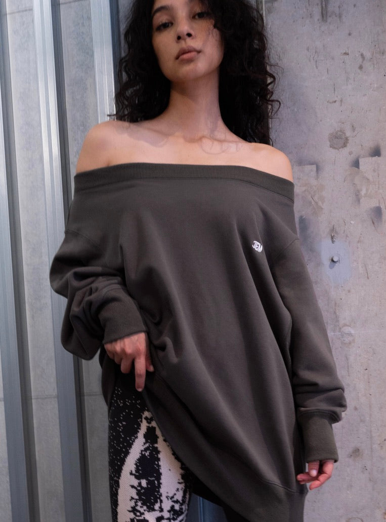 EMB Loose Neck Over Sweat