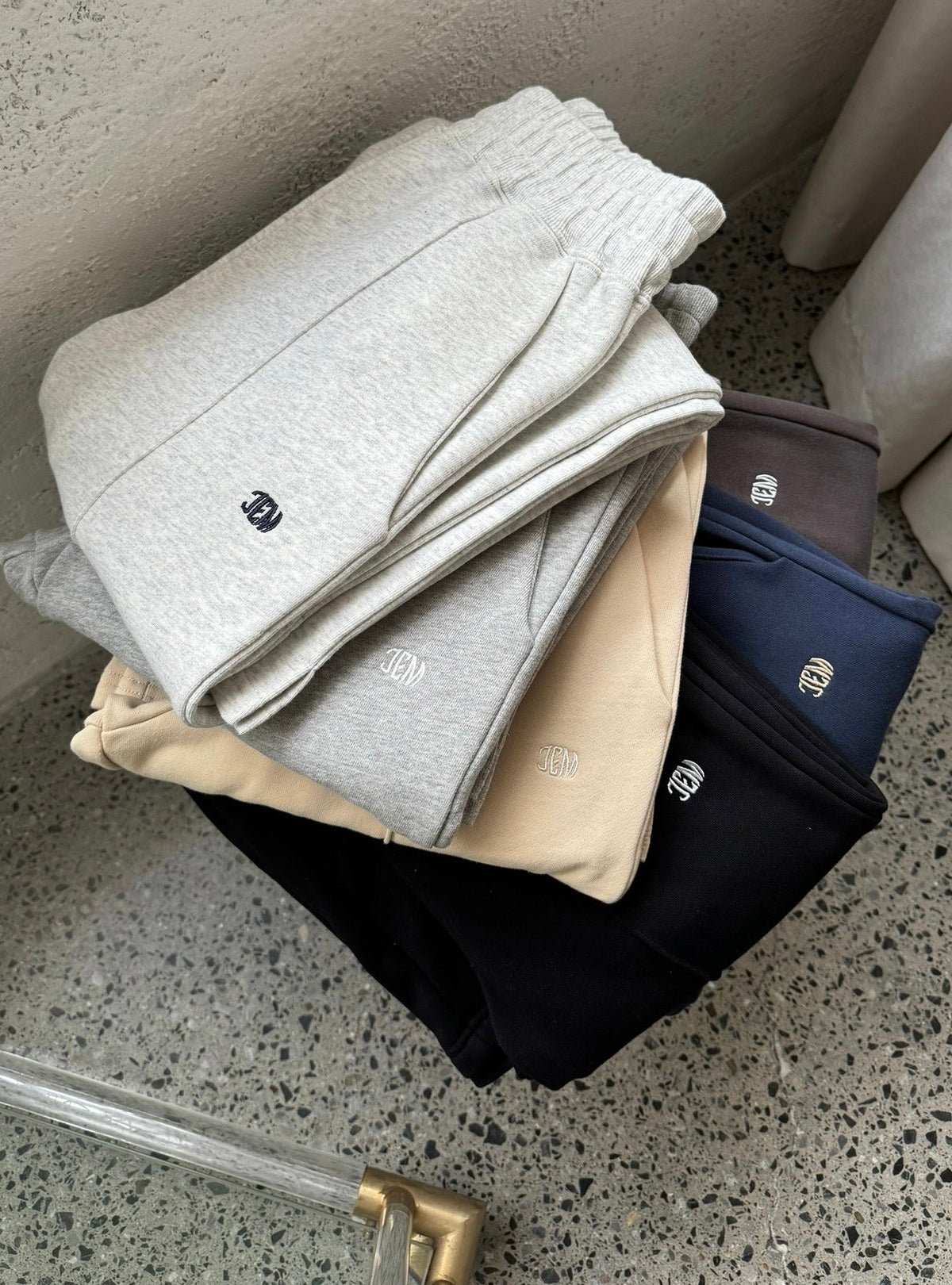 EMB Crease Sweat Pants