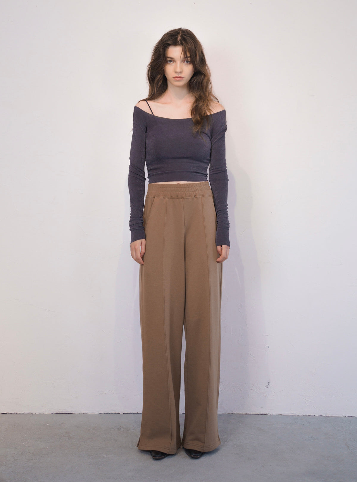 EMB Crease Sweat Pants