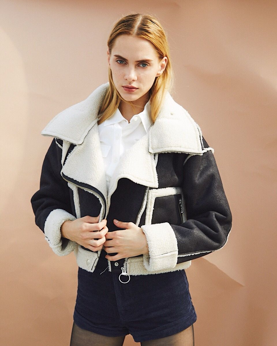 Short Mouton Jacket × See-through Cotton Lawn Shirt – Juemi