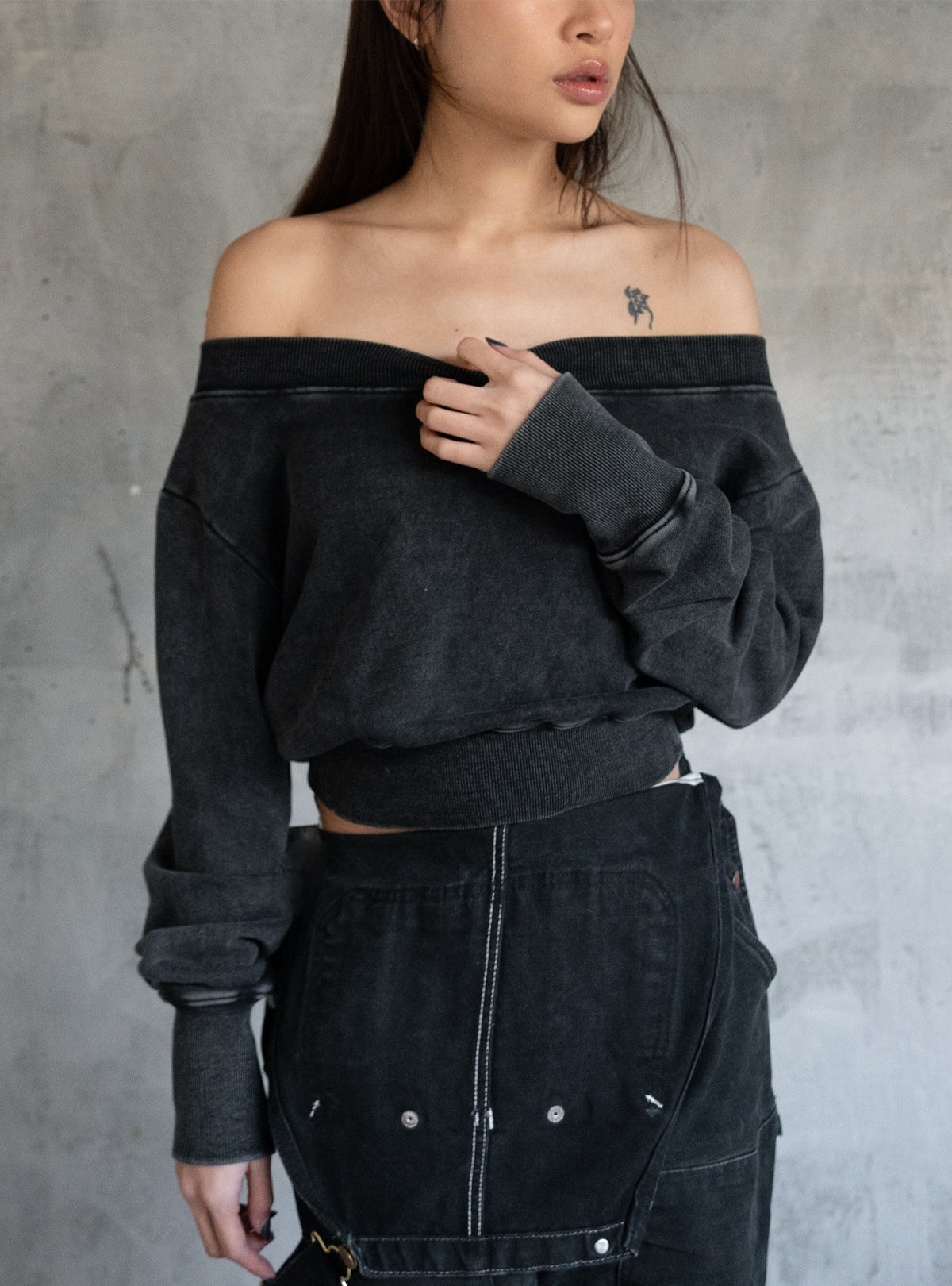 Shadow Loose Neck Sweat