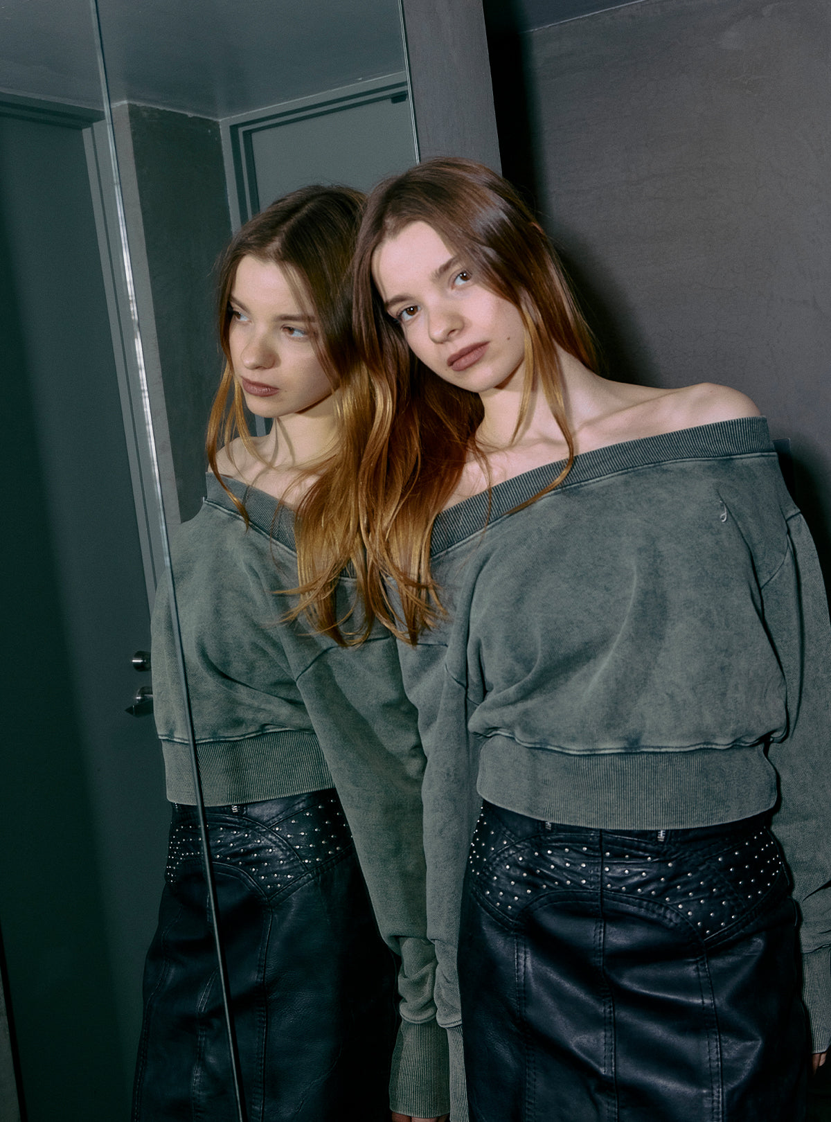 Shadow Loose Neck Sweat