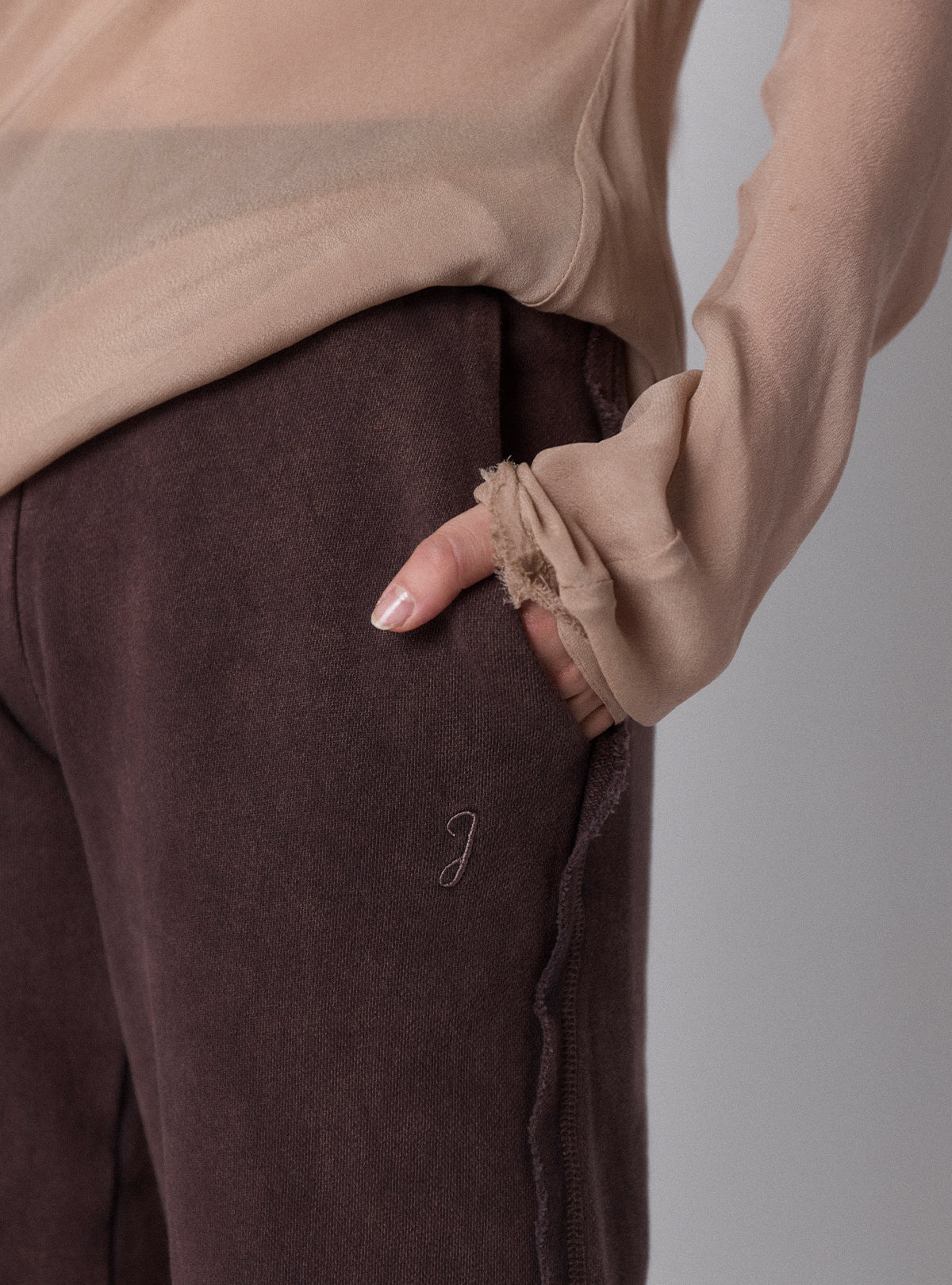 Shadow Cut Off Sweat Pants