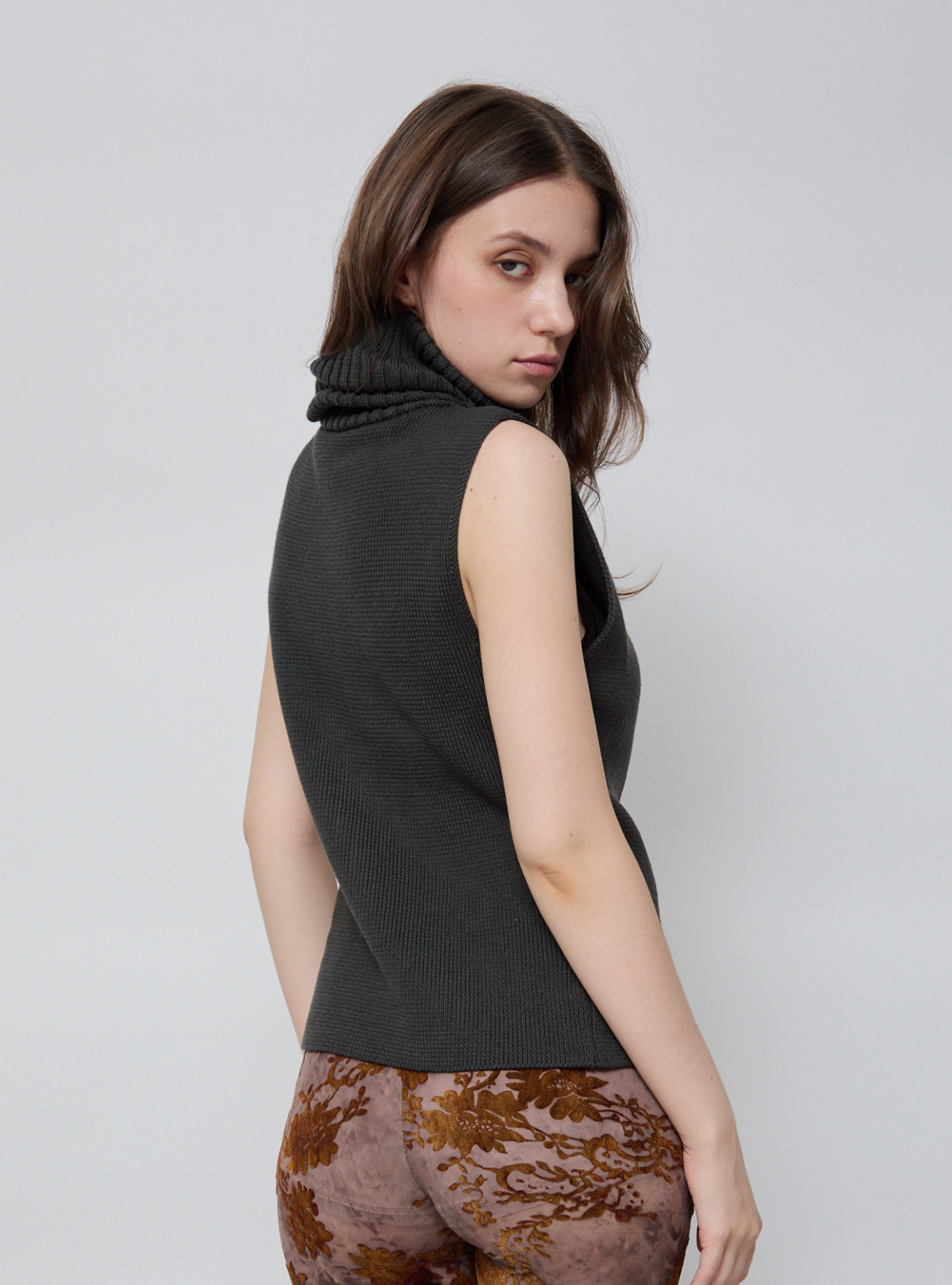Loose Turtle Knit Tank
