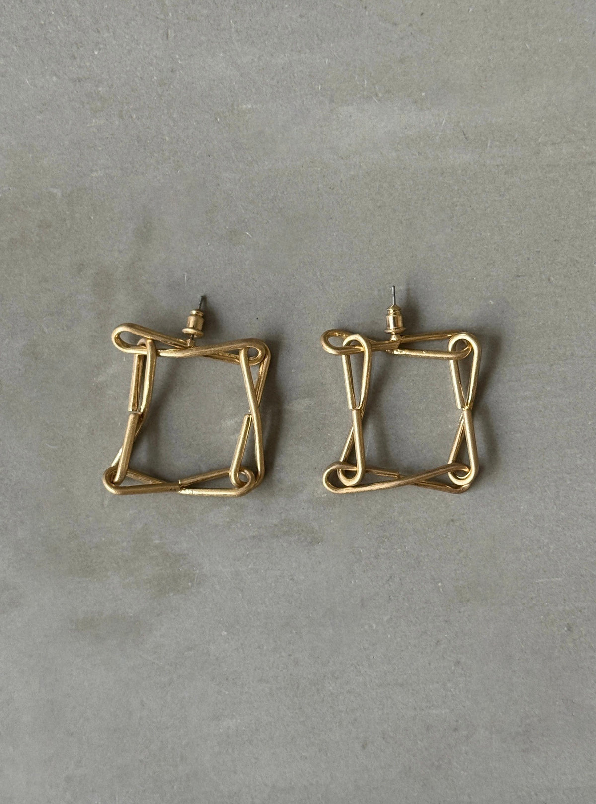 Square Twist Chain Pierce