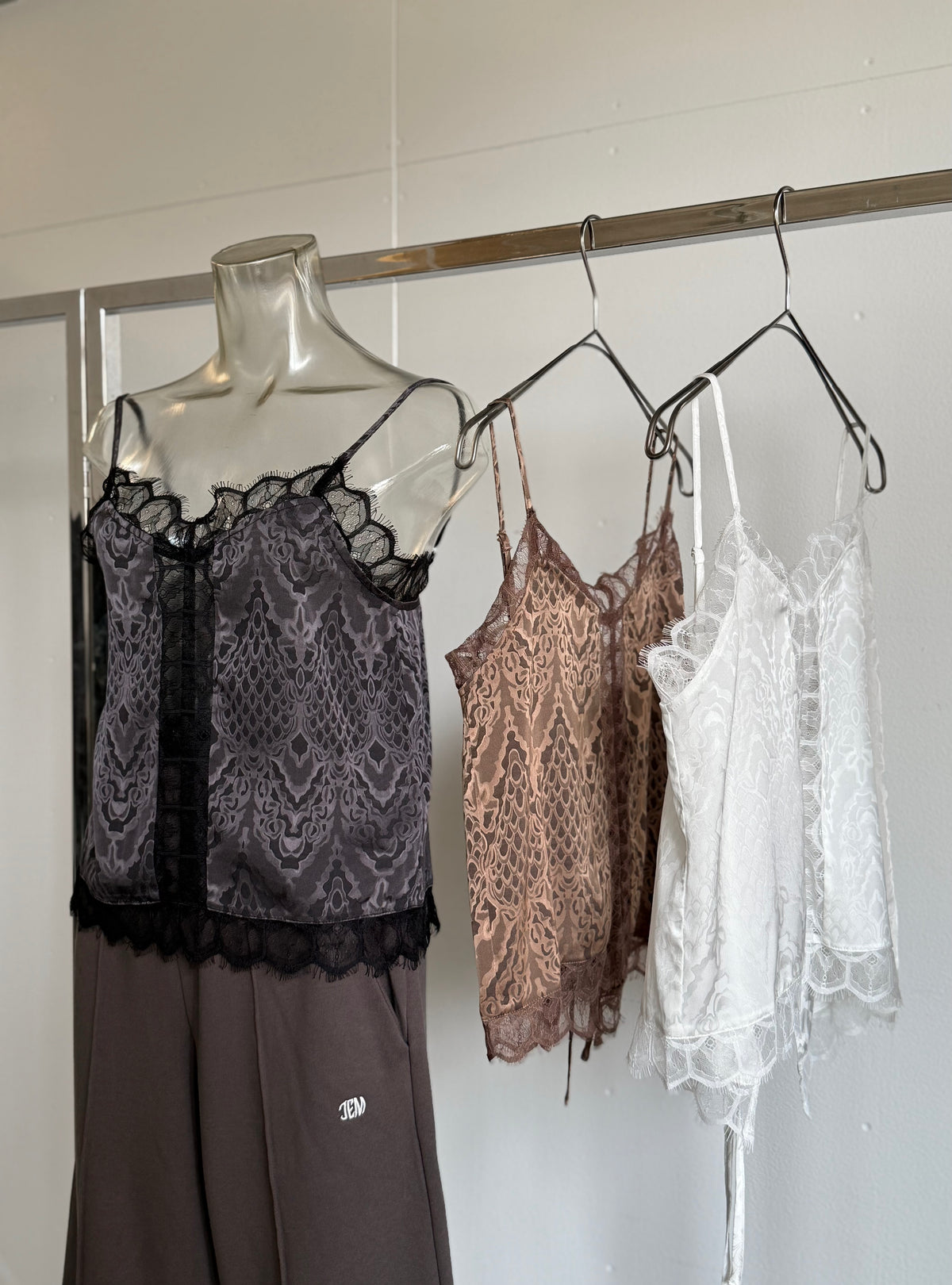 Back Knot Lace Cami