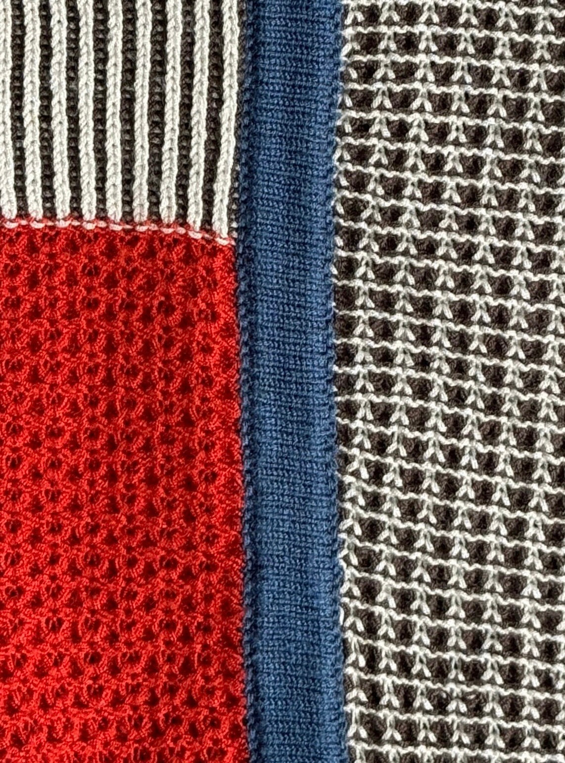 Robot Switching Knit – JUEMI