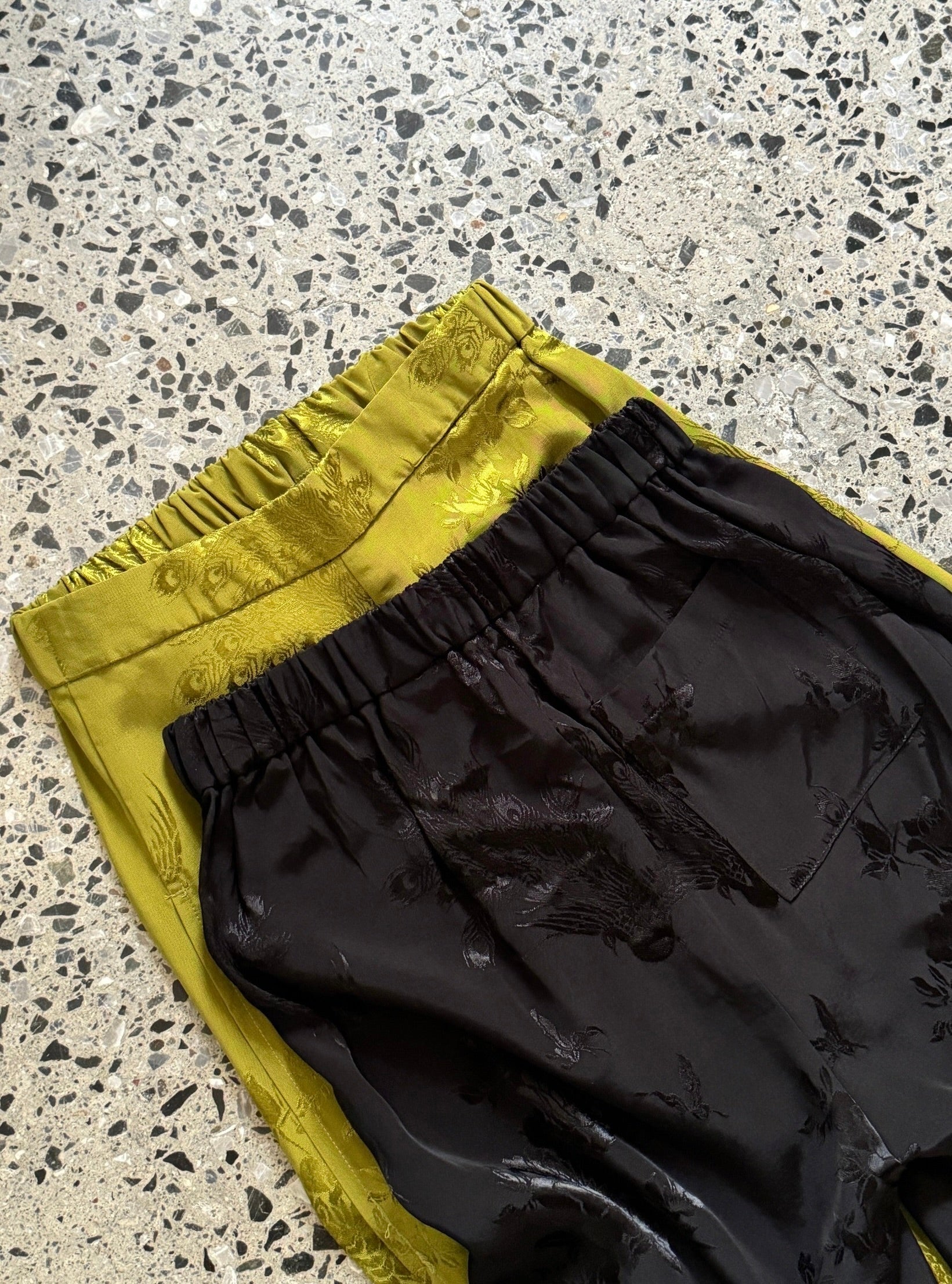 Satin Deep-Slit Pants – JUEMI