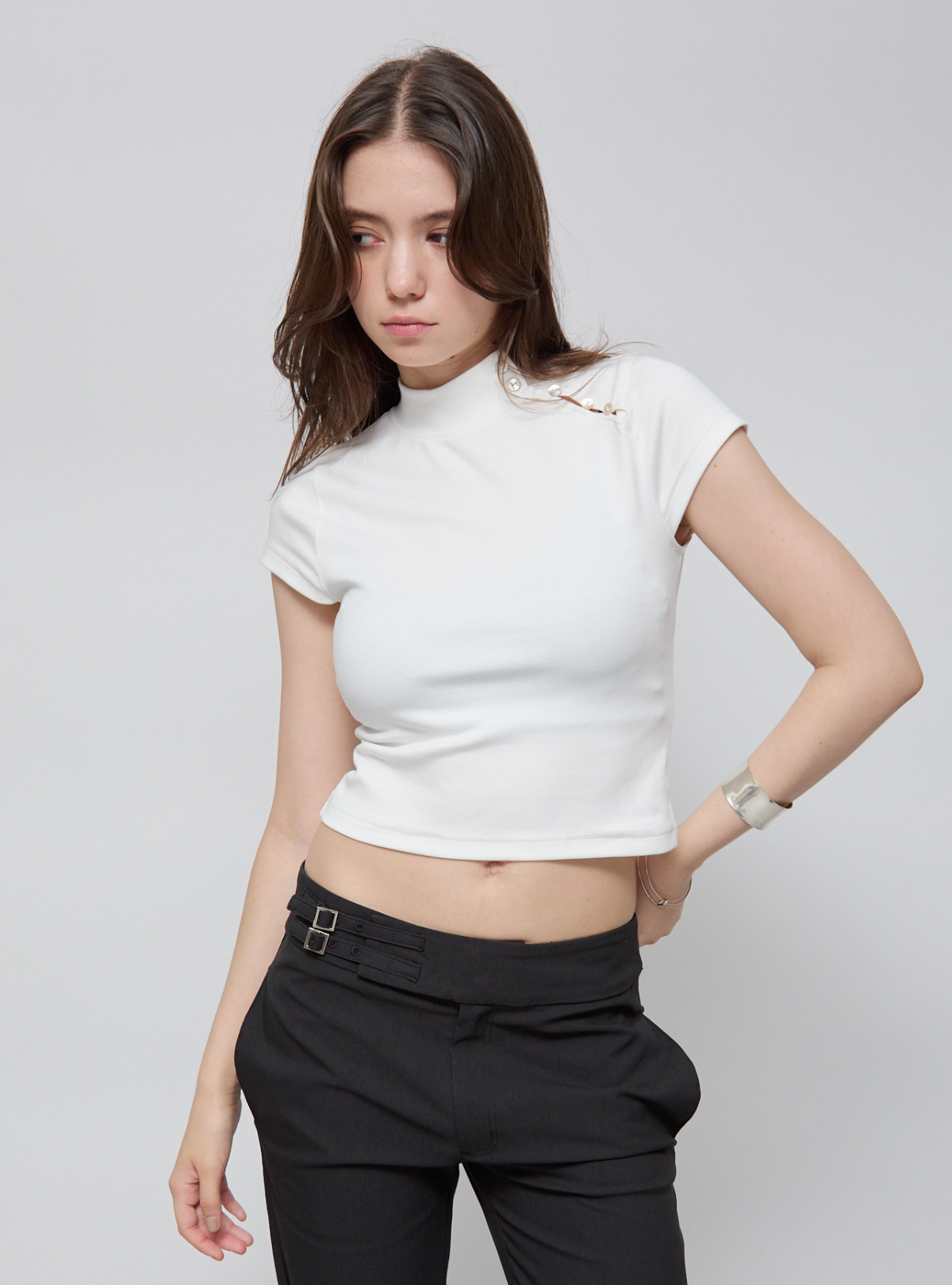 Shell Button High Neck Tee