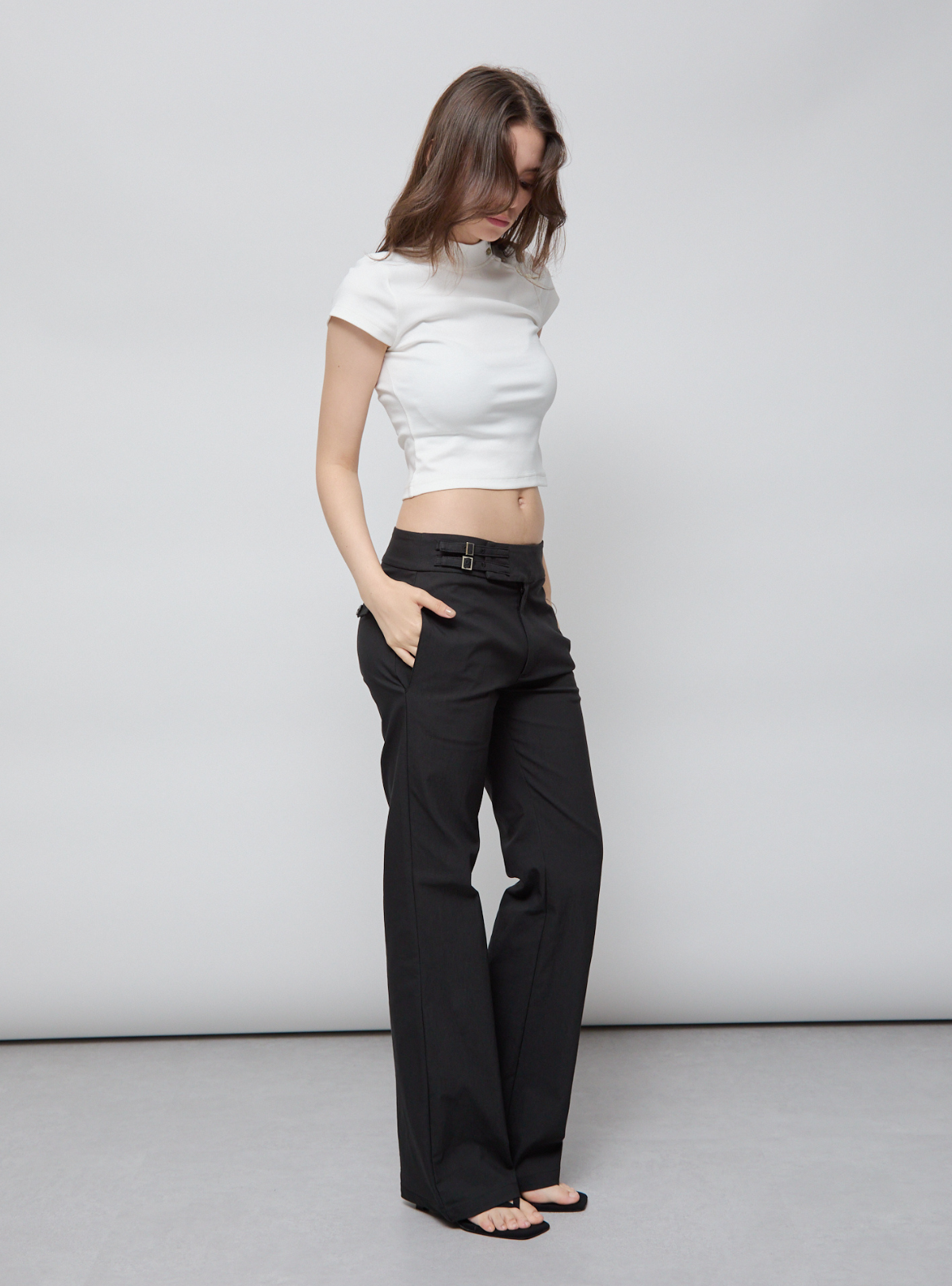Shell Button High Neck Tee