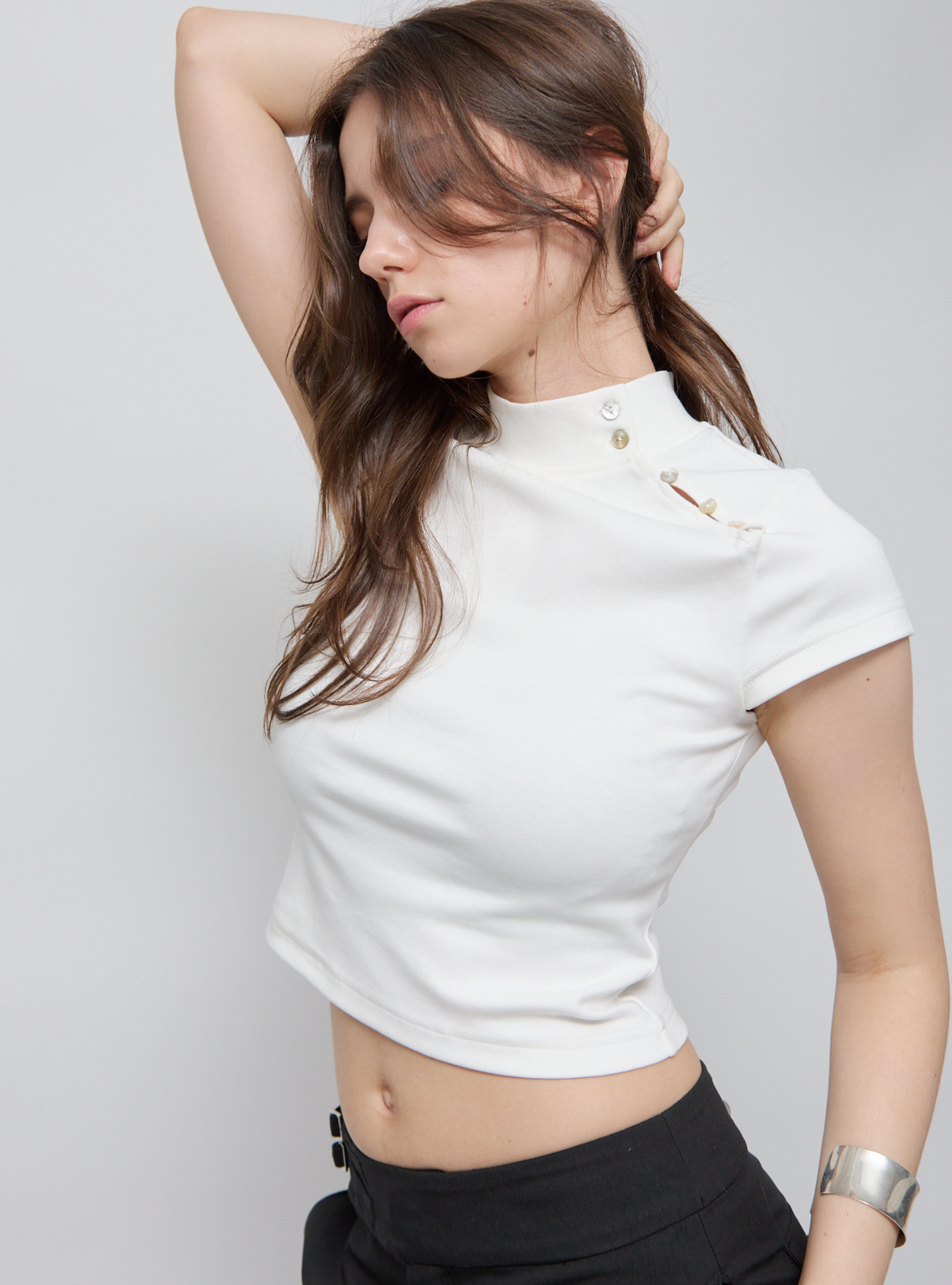 Shell Button High Neck Tee
