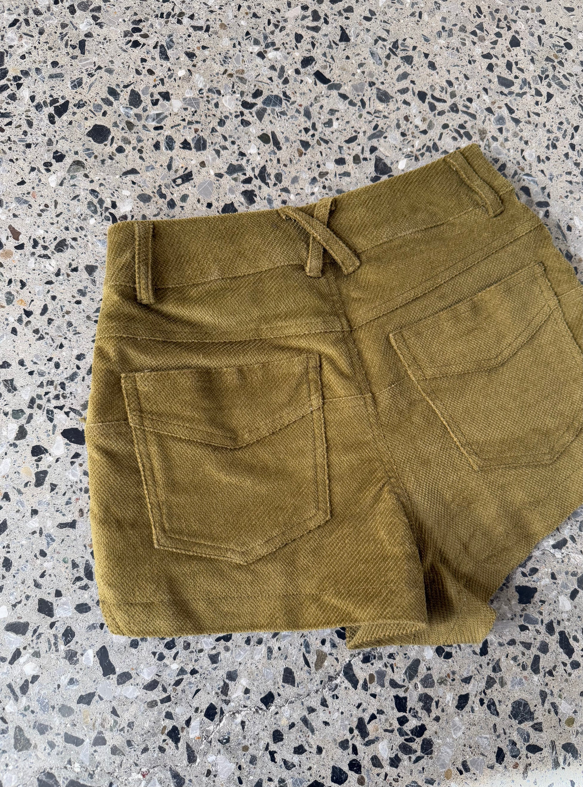 juemi コーデュロイショートパンツ Fringed Corduroy Shorts – JUEMI