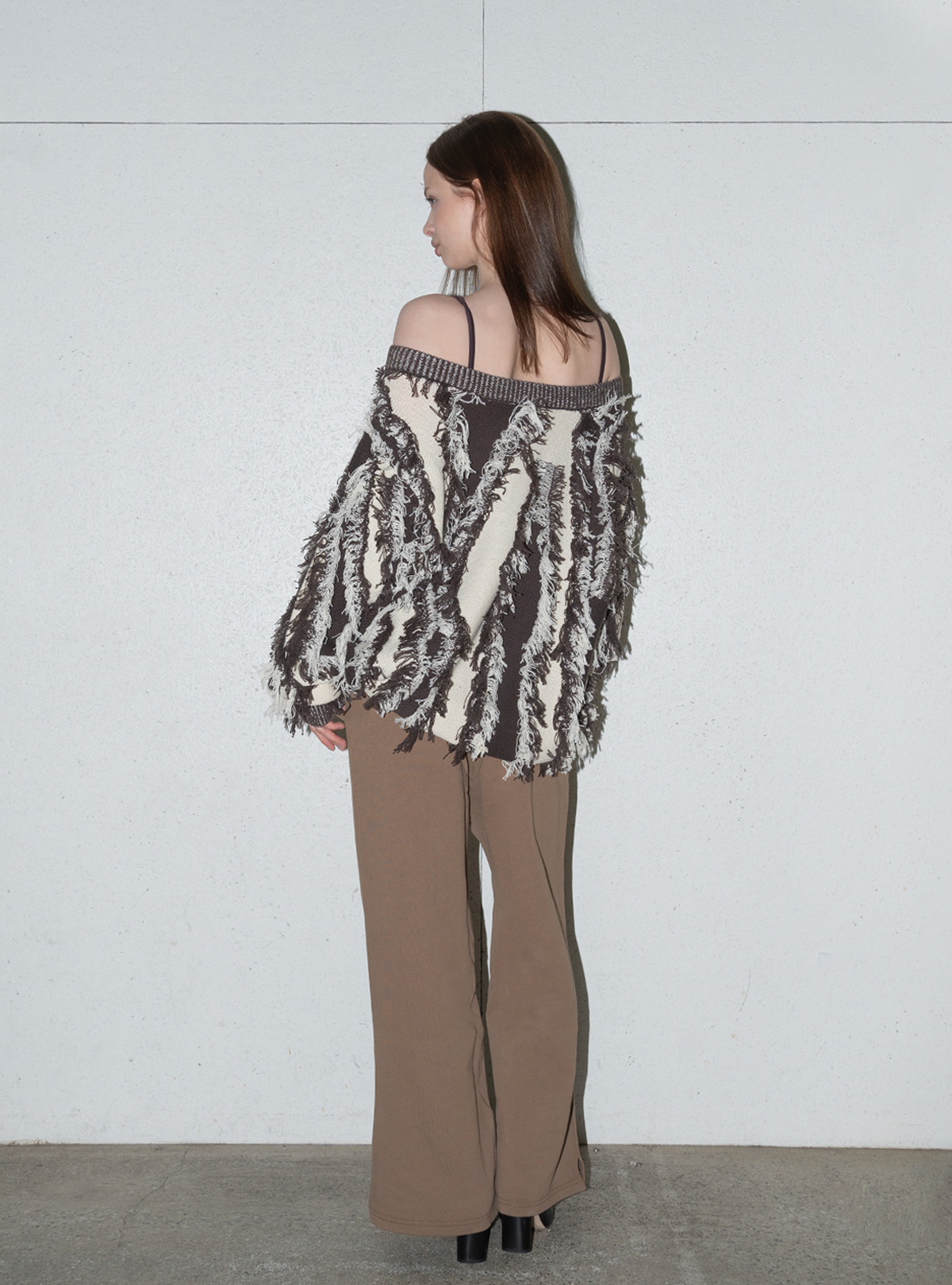 EMB Crease Sweat Pants