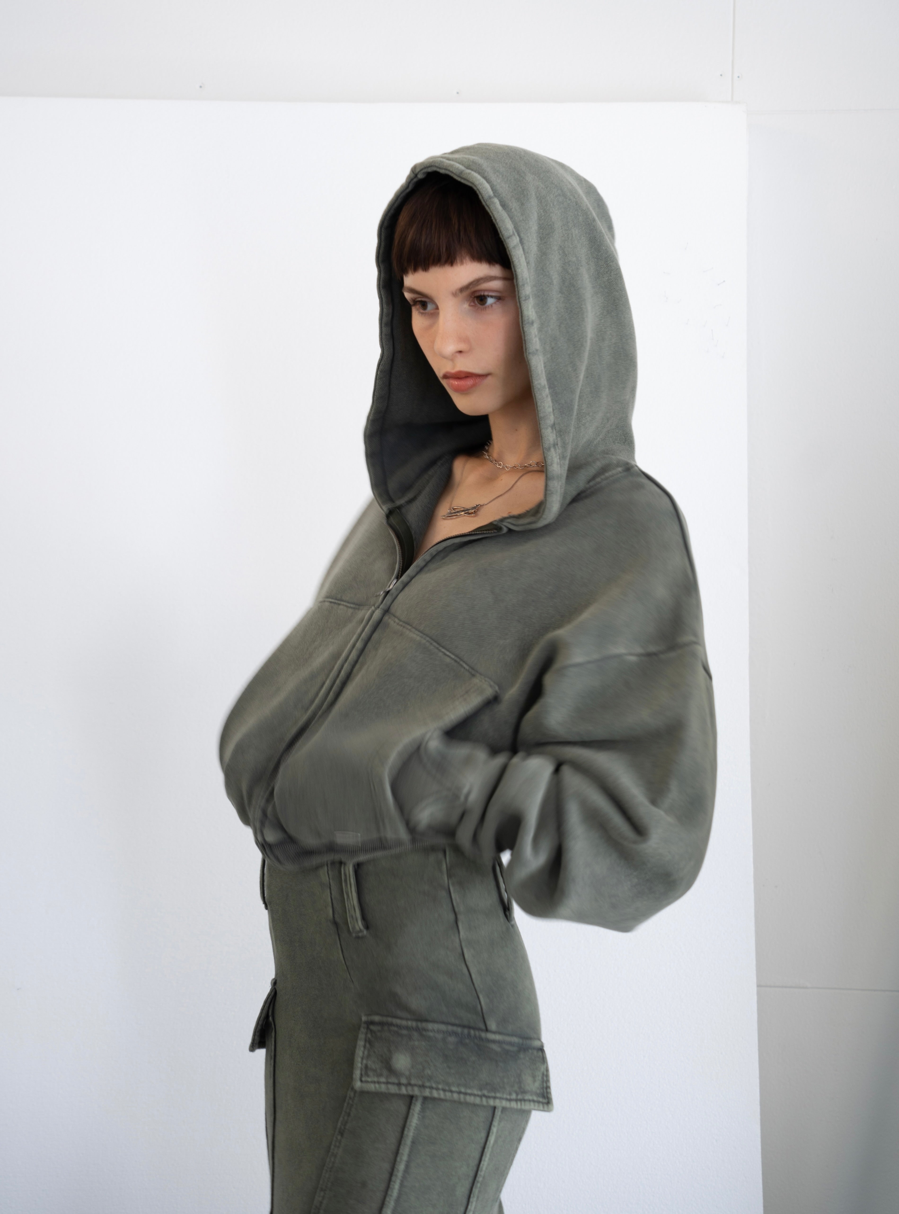 juemi フーディ Saint Mary Zip-up Hoodie – JUEMI