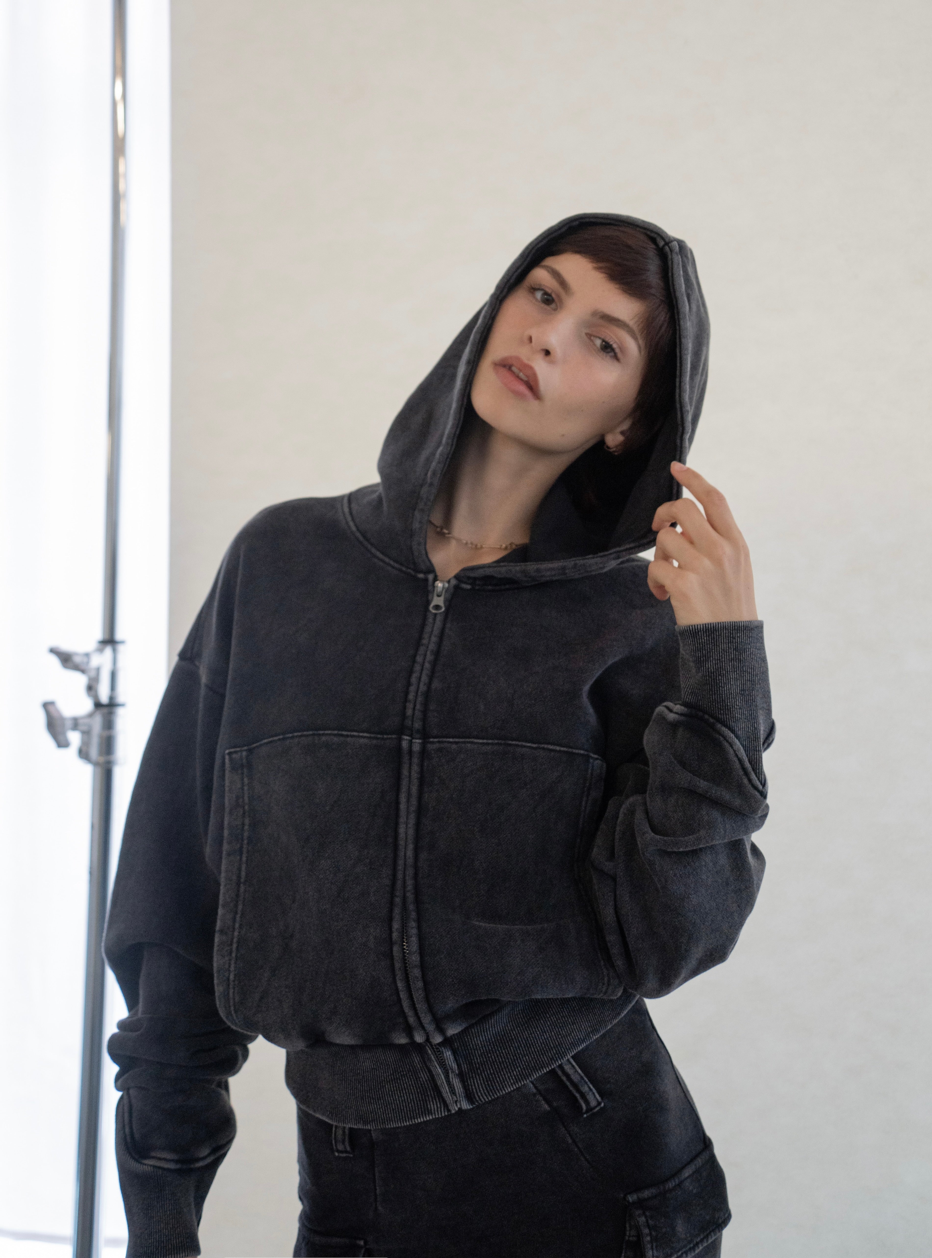 Shadow Zip-up Hoodie – JUEMI