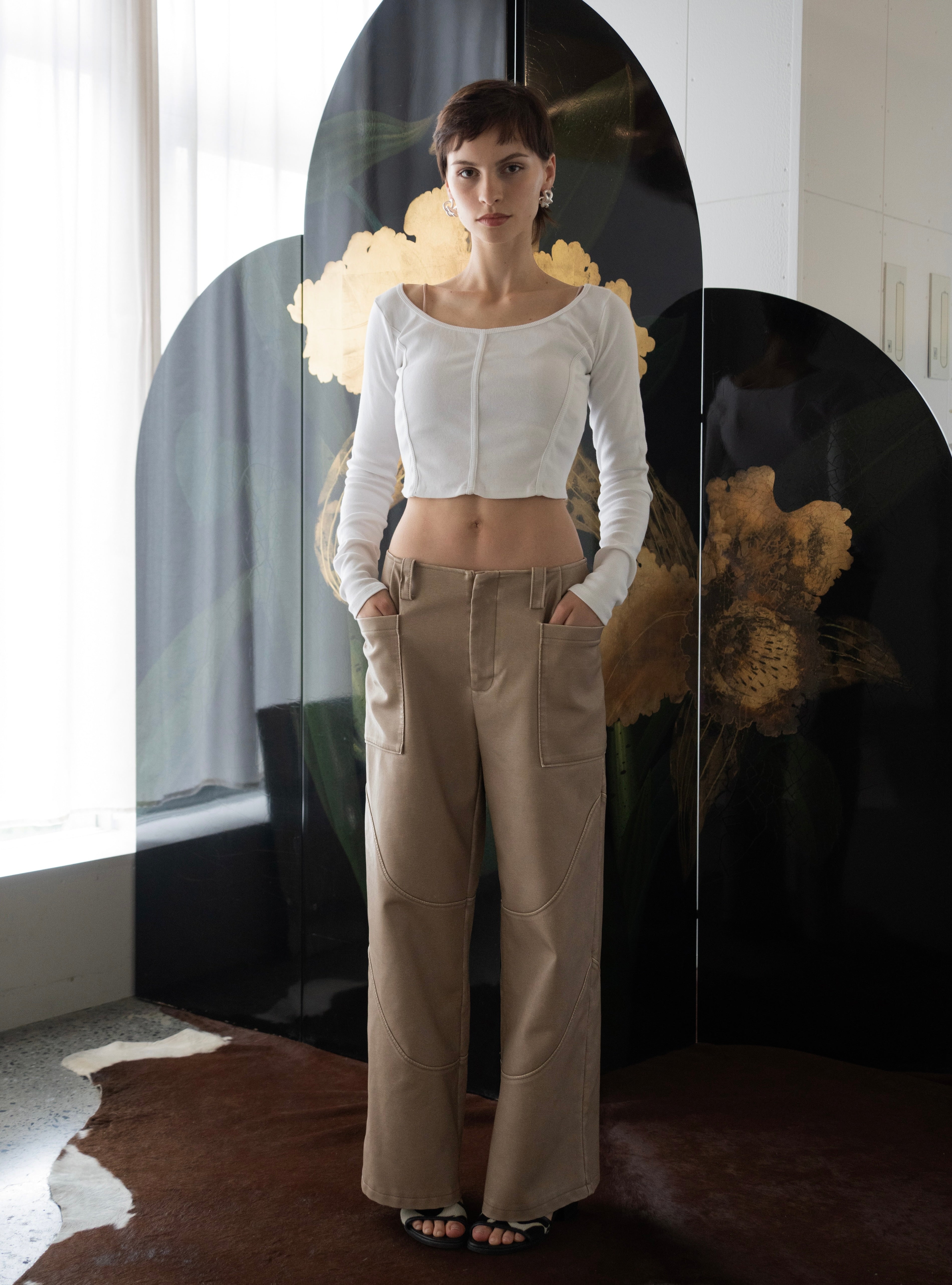 トップス Shadow Binder Top Shadow Binder Top – JUEMI