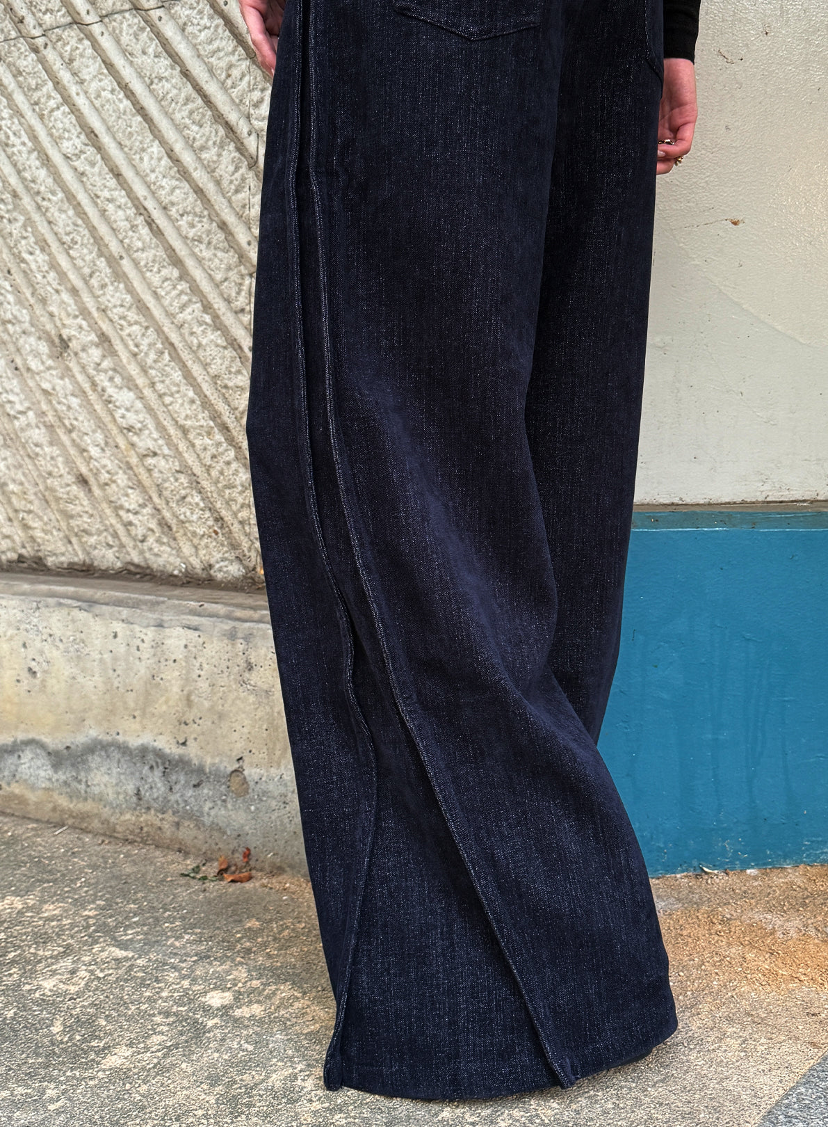 Side Tucked Peach Skin Denim