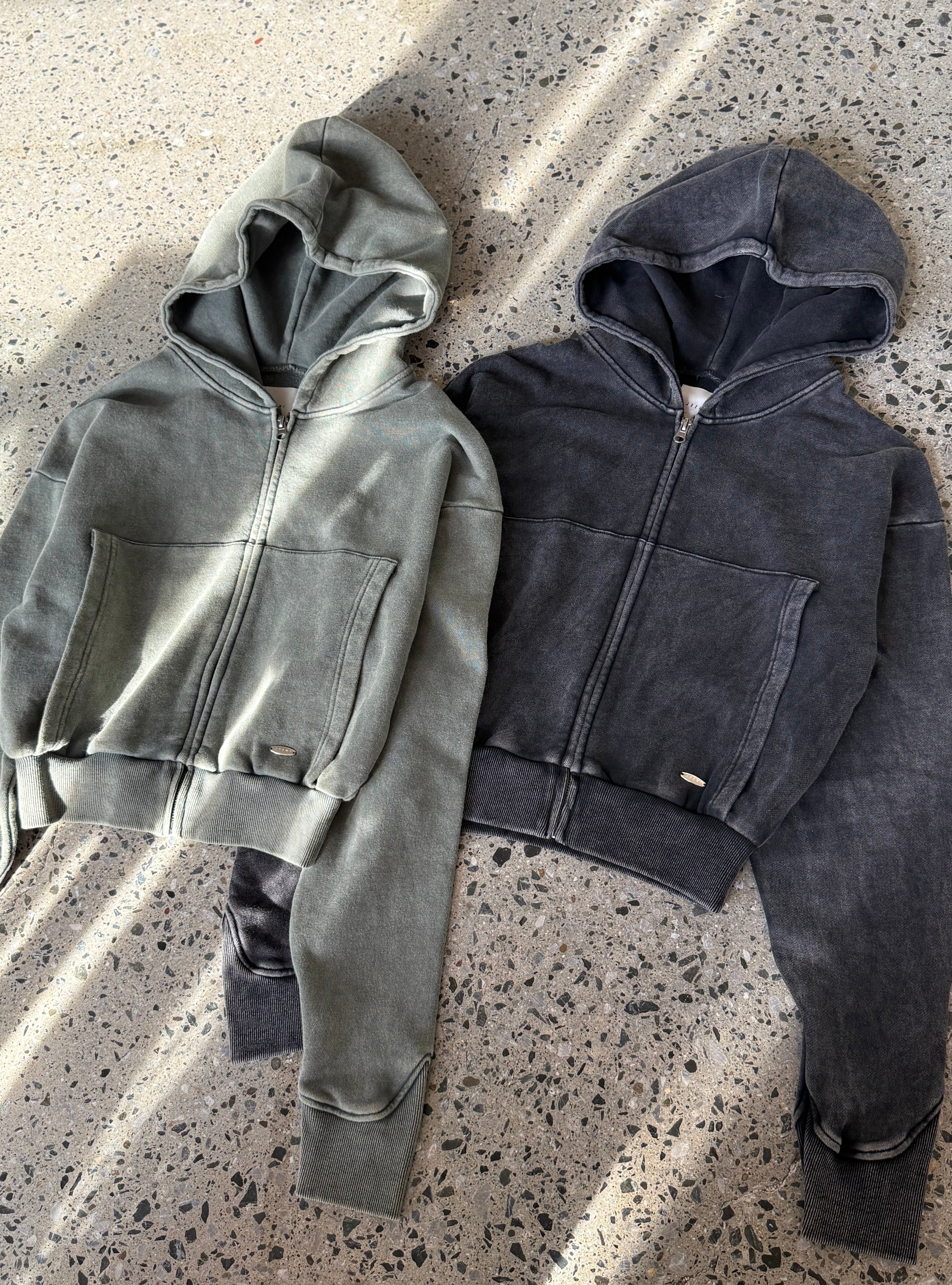 Shadow Zip-up Hoodie – JUEMI