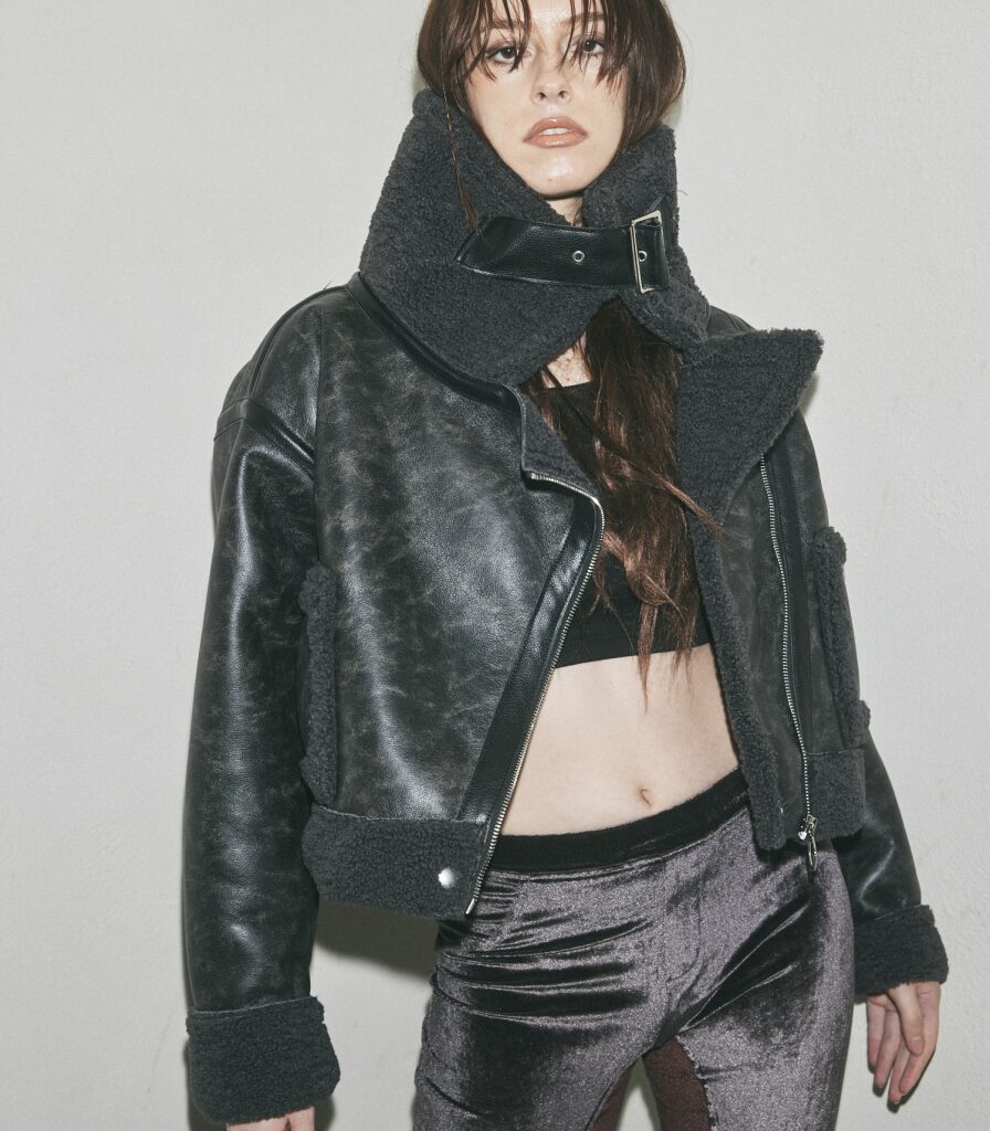 Crushed Leather Short Mouton Jacket | Juemi(ジュエミ)公式通販サイト